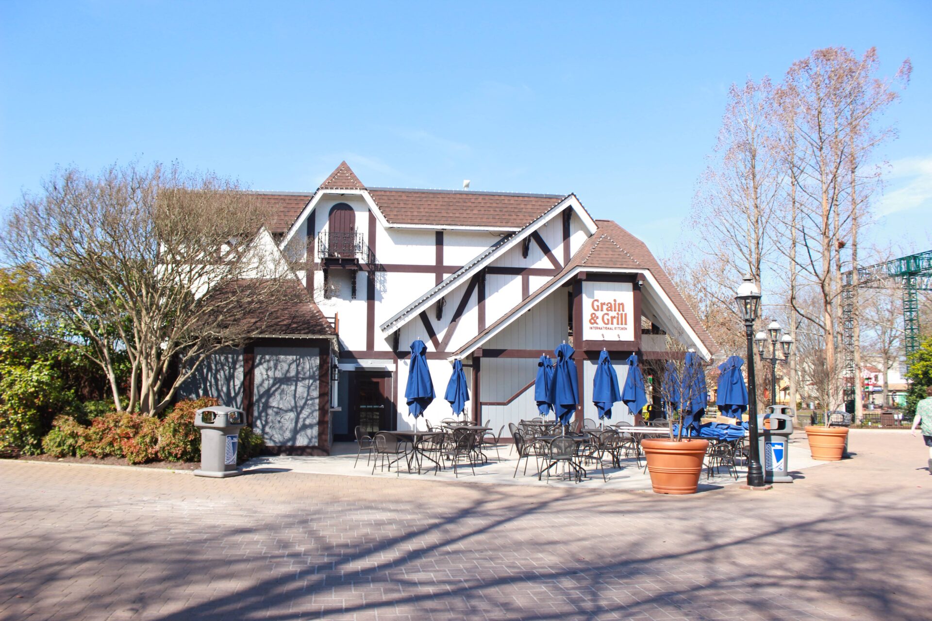 Kings Dominion_Grain & Grill-25